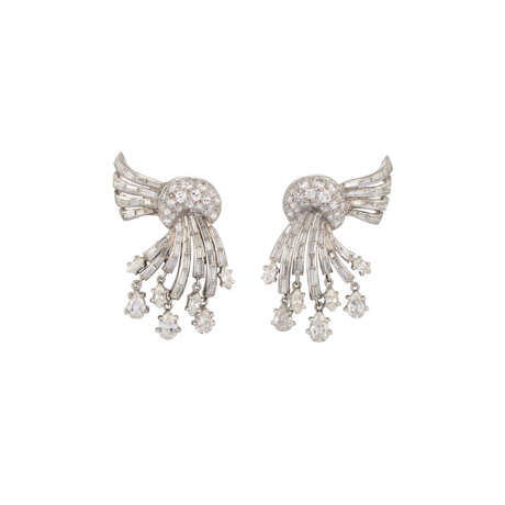 MID-20TH CENTURY DIAMOND EARRINGS - photo 1