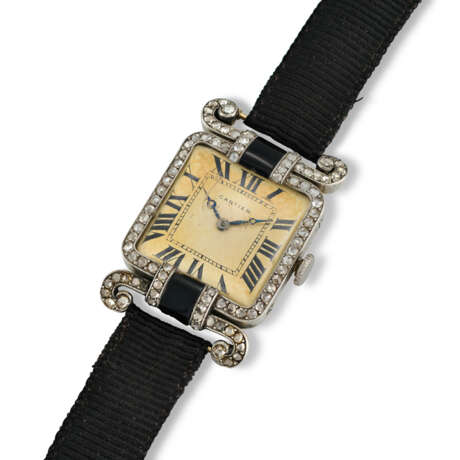 NO RESERVE | CARTIER LADY'S EARLY 20TH CENTURY DIAMOND AND ONYX WRISTWATCH - Foto 2