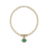 BULGARI EMERALD, CULTURED PEARL AND DIAMOND NECKLACE - фото 2