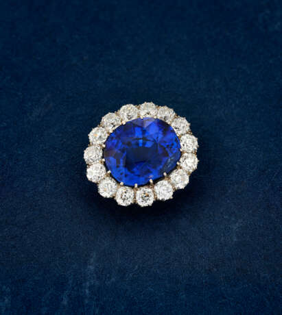 EARLY 20TH CENTURY SAPPHIRE AND DIAMOND BROOCH/PENDANT - photo 1