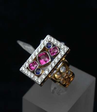 Bague en or avec diamants rubis saphir Or 21th century - photo 1