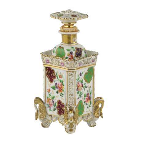 Flacon &agrave; parfum en porcelaine fran&ccedil;aise polychrome et dor&eacute;e. Jacob Petit 19&egrave;me si&egrave;cle Porcelain Hand Painted Gilding Napoleon III 19th century - Foto 1