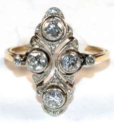 Art Deco-Ring, 585er GG/ WG, geometrisch durchbrochener Ringkopf besetzt mit 4 Diamanten von je 0,23 ct. in Zargenfassung und 10 kl. Diamanten, Ges.-Gew. 2,69 g, RG 53,5