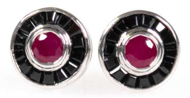 Ohrstecker, 925er Silber, Rubine ca. 0,60 ct., Onyx ca. 1,7 ct., Durchmesser ca. 9 mm