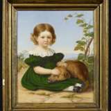 Porträt eines kleinen Mädchens mit ihrem Hund - Foto 3