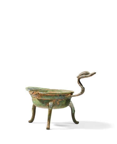 A BRONZE DUCK-FORM VESSEL, JIAODOU - Foto 1