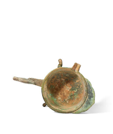 A BRONZE DUCK-FORM VESSEL, JIAODOU - Foto 6