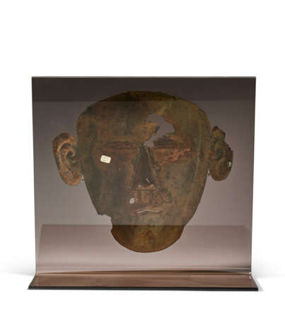 A BRONZE MASK - Foto 4