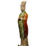 A LARGE SANCAI-GLAZED POTTERY FIGURE OF AN OFFICIAL - Foto 4