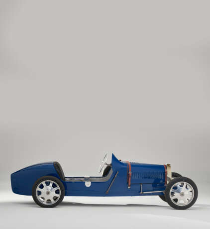 BUGATTI (EST. 1909) - Foto 2