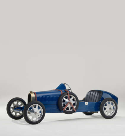 BUGATTI (EST. 1909) - Foto 4