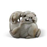 A MOTTLED GREY AND WHITE JADE CARVING OF THREE RAMS SAN YANG KAI TAI - photo 4