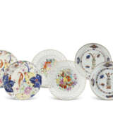 FIVE PAIRS OF FAMILLE ROSE PLATES - Foto 1