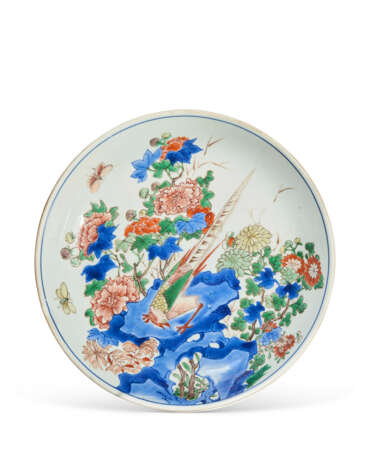 A FAMILLE VERTE 'PHEASANT AND PEONY' DISH - photo 1