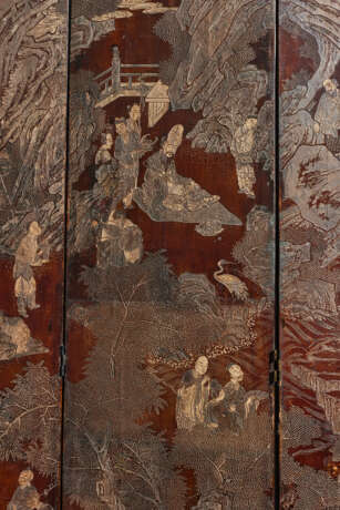 A TEN-FOLD COROMANDEL LACQUER SCREEN AND TWO PANELS - photo 5