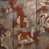 A TEN-FOLD COROMANDEL LACQUER SCREEN AND TWO PANELS - photo 8