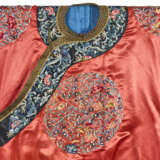 AN EMBROIDERED RED SATIN MANCHU LADY’S WEDDING ROBE - фото 3