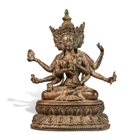 A GILT-LACQUERED BRONZE FIGURE OF USHNISHAVIJAYA - photo 1