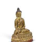 A GILT-BRONZE FIGURE OF BUDDHA SHAKYAMUNI - photo 3