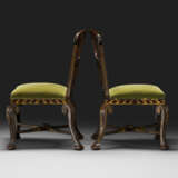 A PAIR OF GEORGE II MAHOGANY AND PARCEL-GILT CHAIRS - photo 3