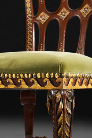 A PAIR OF GEORGE II MAHOGANY AND PARCEL-GILT CHAIRS - photo 9