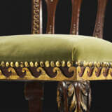 A PAIR OF GEORGE II MAHOGANY AND PARCEL-GILT CHAIRS - photo 9