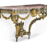 A FINE ORMOLU AND SILVERED-BRONZE CONSOLE TABLE - Foto 2