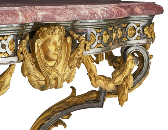 A FINE ORMOLU AND SILVERED-BRONZE CONSOLE TABLE - photo 4