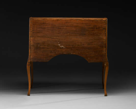 A GERMAN BRASS-MOUNTED SYCAMORE,TULIPWOOD AND MARQUETRY BUREAU - photo 6