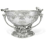 A LARGE AND IMPRESSIVE AMERICAN SILVER CENTERPIECE PUNCH BOWL - photo 1