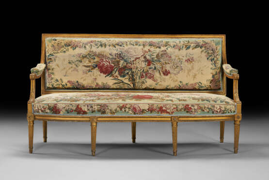 A SUITE OF LOUIS XVI GILT WALNUT AND BEAUVAIS TAPESTRY SEAT FURNITURE - photo 2