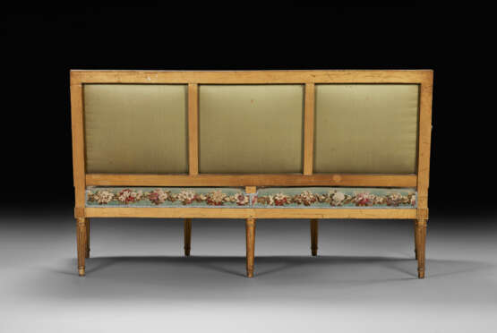 A SUITE OF LOUIS XVI GILT WALNUT AND BEAUVAIS TAPESTRY SEAT FURNITURE - photo 4