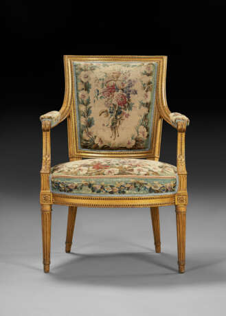 A SUITE OF LOUIS XVI GILT WALNUT AND BEAUVAIS TAPESTRY SEAT FURNITURE - photo 6