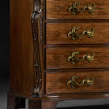 A PAIR OF GEORGE III MAHOGANY SERPENTINE COMMODES - photo 16