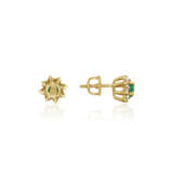 NO RESERVE | TIFFANY & CO., JEAN SCHLUMBERGER ENAMEL AND GOLD EARRINGS AND TIFFANY & CO. EMERALD AND DIAMOND EARRINGS - фото 7