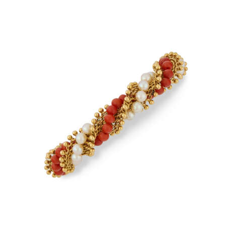 NO RESERVE - VAN CLEEF & ARPELS BRACELET 'TWIST' CORAIL ET PERLES DE CULTURE - photo 3