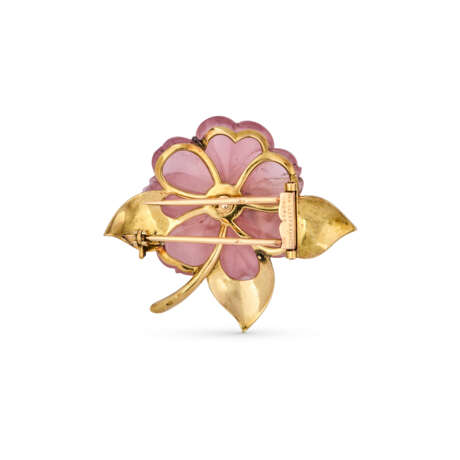 VAN CLEEF & ARPELS BROCHE QUARTZ ROSE, RUBIS ET ÉMAIL - photo 2