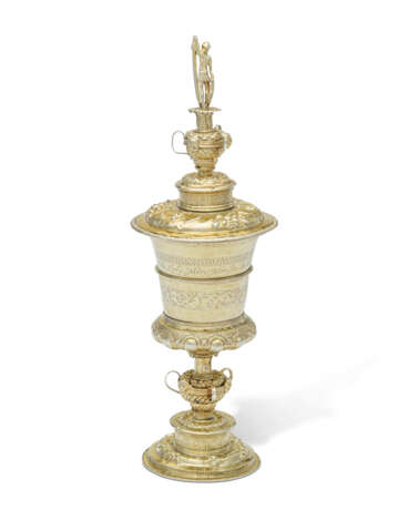 AN ELIZABETH I SILVER-GILT CUP AND COVER - photo 2