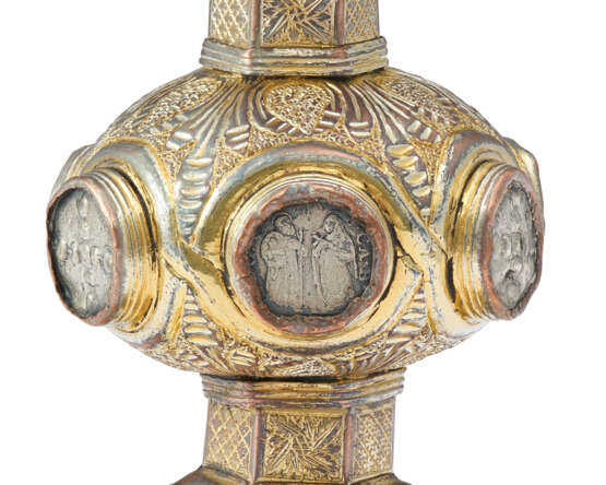 A CONTINENTAL GILT-COPPER CHALICE - фото 3