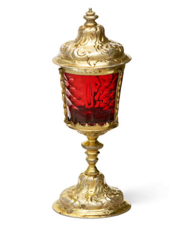 A GERMAN SILVER-GILT MOUNTED RUBY GLASS CUP AND COVER - photo 1