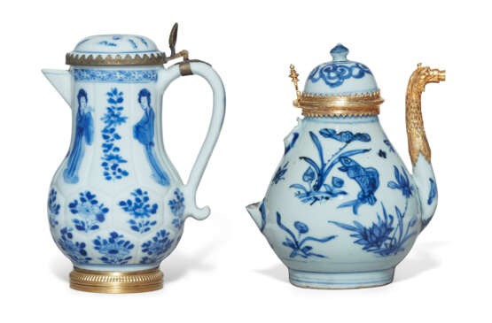 TWO ORMOLU-MOUNTED CHINESE EXPORT PORCELAIN BLUE AND WHITE TEAWARES - photo 1