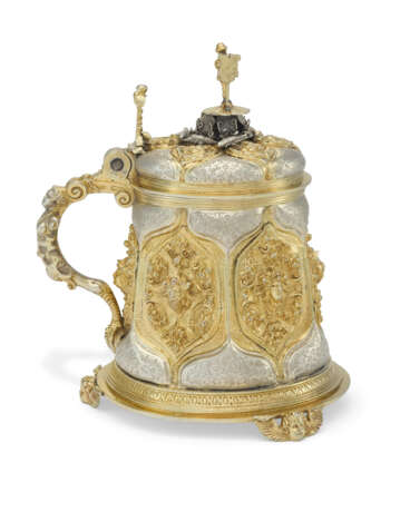 A GERMAN PARCEL-GILT SILVER TANKARD - photo 5