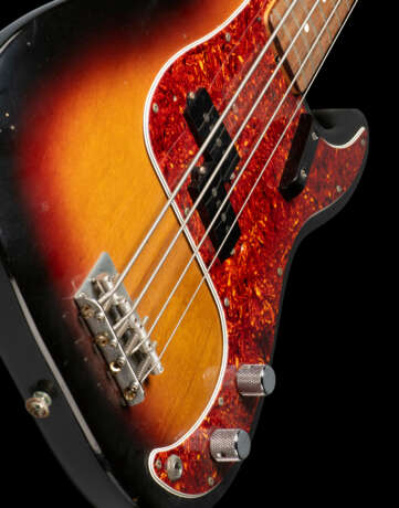 FENDER MUSICAL INSTRUMENTS CORPORATION, CORONA, CALIFORNIA, 1989 - Foto 3