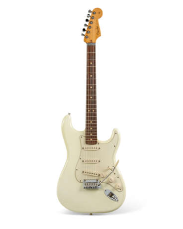 FENDER MUSICAL INSTRUMENTS CORPORATION, CORONA, CALIFORNIA, CIRCA 2001 - photo 1