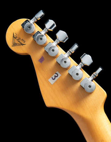 FENDER MUSICAL INSTRUMENTS CORPORATION, CORONA, CALIFORNIA, CIRCA 2001 - photo 6