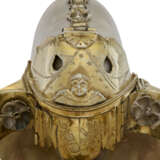 A SILVER-GILT MOUNTED NAUTILUS SHELL CUP - photo 3