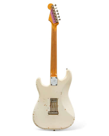 FENDER ELECTRIC INSTRUMENT COMPANY, FULLERTON, CALIFORNIA, CIRCA 1960 - photo 2