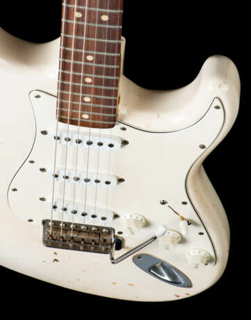 FENDER ELECTRIC INSTRUMENT COMPANY, FULLERTON, CALIFORNIA, CIRCA 1960 - photo 3