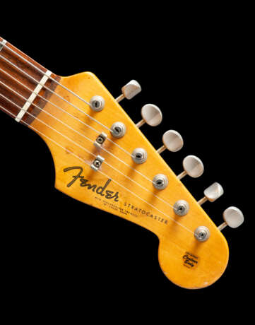 FENDER ELECTRIC INSTRUMENT COMPANY, FULLERTON, CALIFORNIA, CIRCA 1960 - photo 4