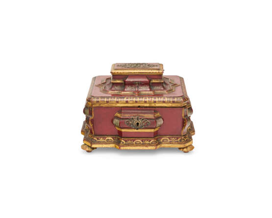 A PAINTED GILTWOOD AND SILVER-MOUNTED NECESSAIRE WITH GERMAN SILVER-GILT, ENAMEL, STEEL AND RUBY GLASS FITTINGS - фото 4